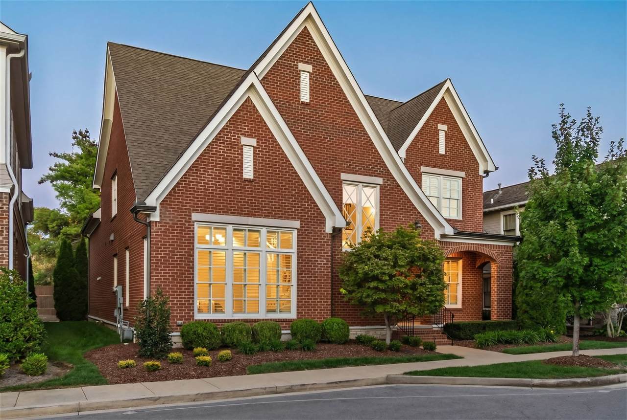 105 Ransom Ave - Photo 1