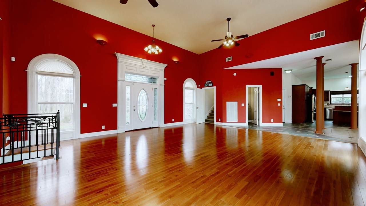 https://bt-photos.global.ssl.fastly.net/nashville/1280_boomver_1_RTC3150434-1.jpg