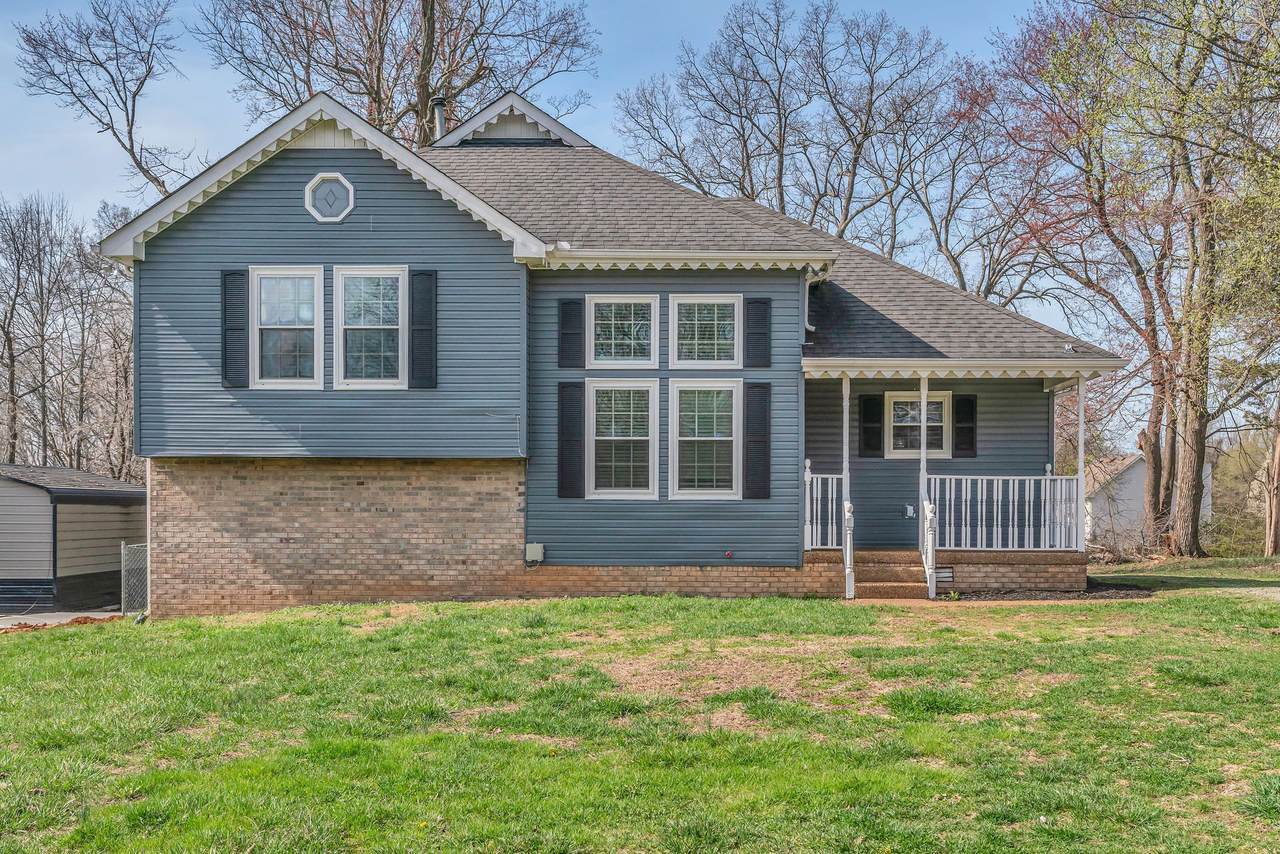212 Robert Ave - Photo 1