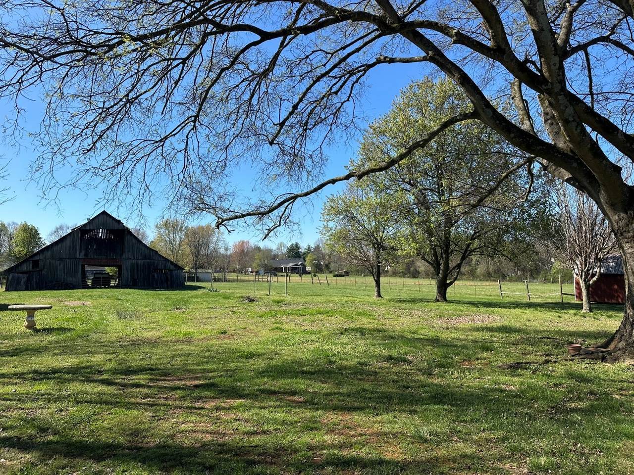 https://bt-photos.global.ssl.fastly.net/nashville/1280_boomver_1_RTC3152359-1.jpg