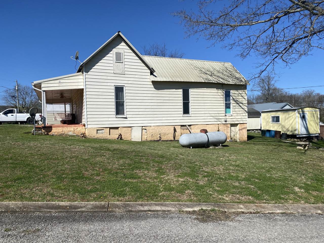 https://bt-photos.global.ssl.fastly.net/nashville/1280_boomver_1_RTC3152410-1.jpg