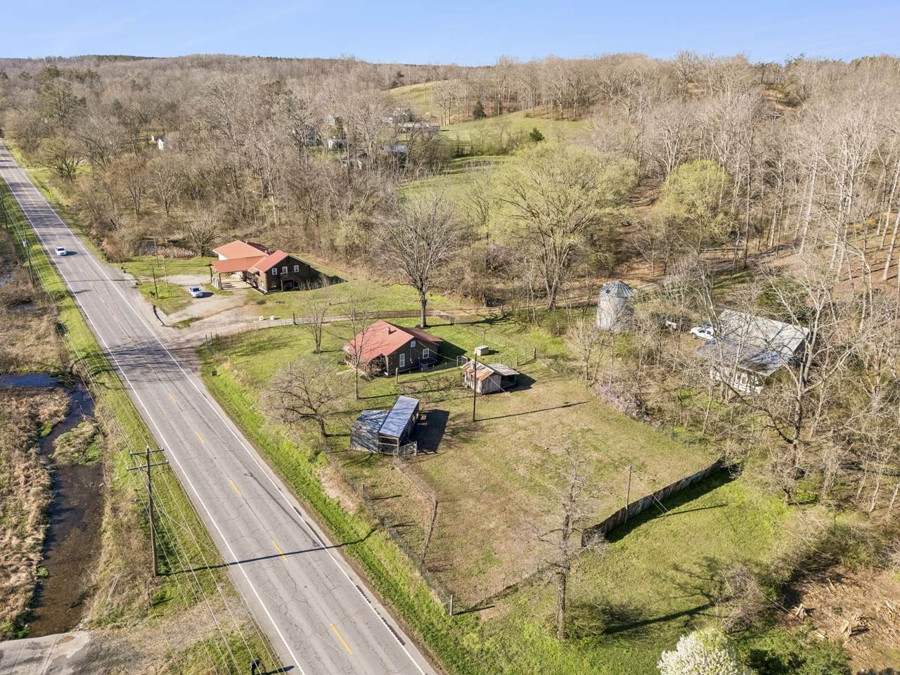 852 Highway 100 - Photo 1