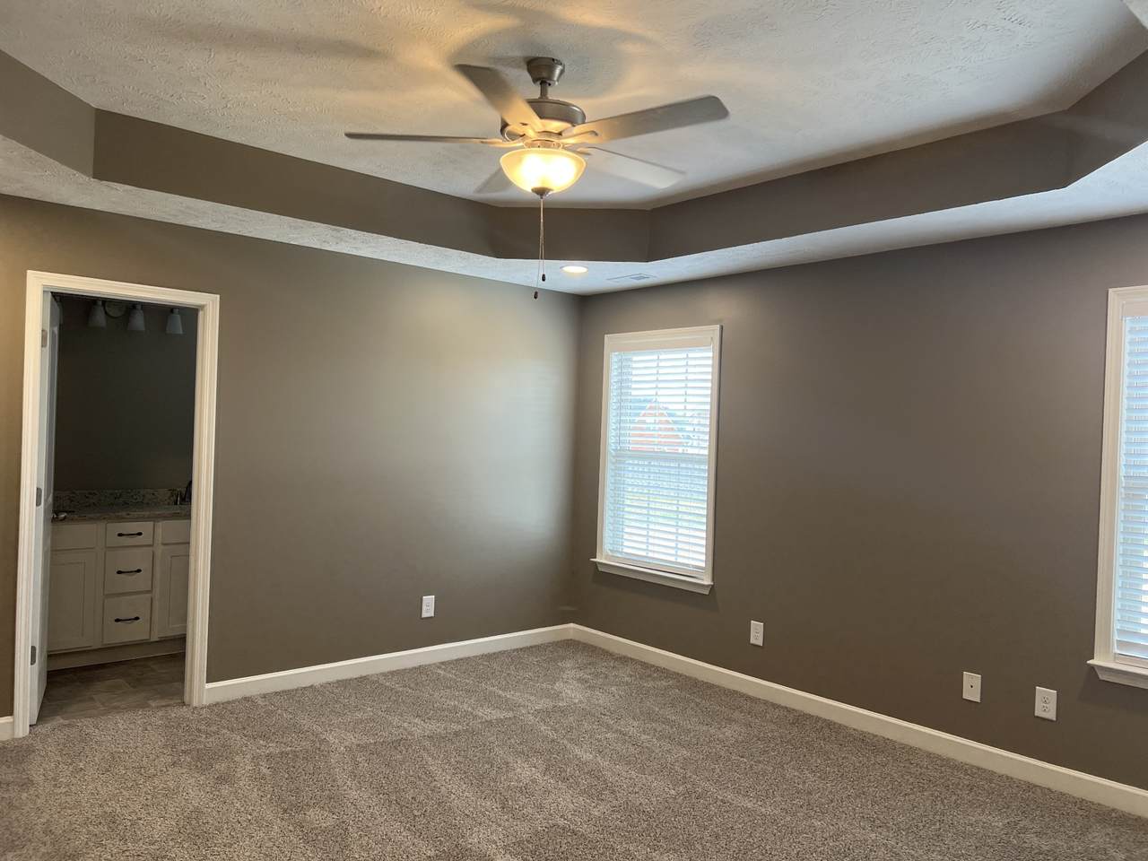 https://bt-photos.global.ssl.fastly.net/nashville/1280_boomver_1_RTC3152440-1.jpg