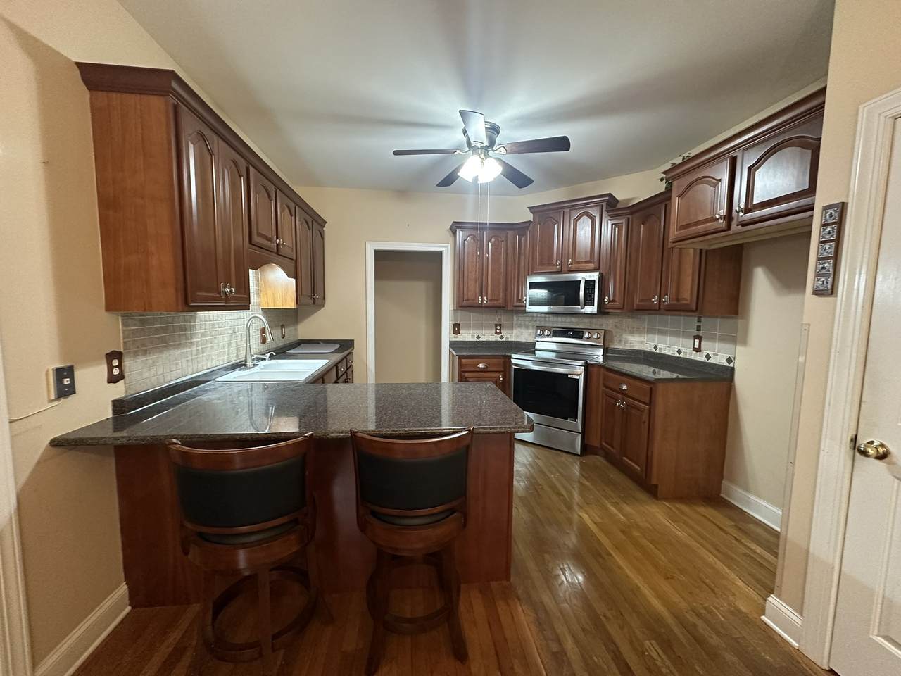 https://bt-photos.global.ssl.fastly.net/nashville/1280_boomver_1_RTC3152454-1.jpg