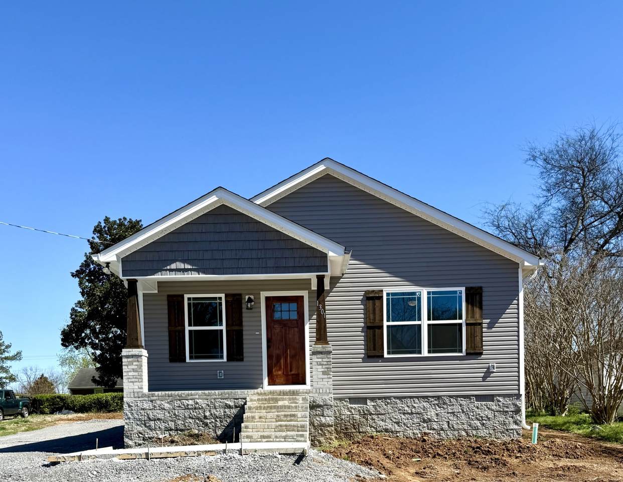 1301 Walker St - Photo 1
