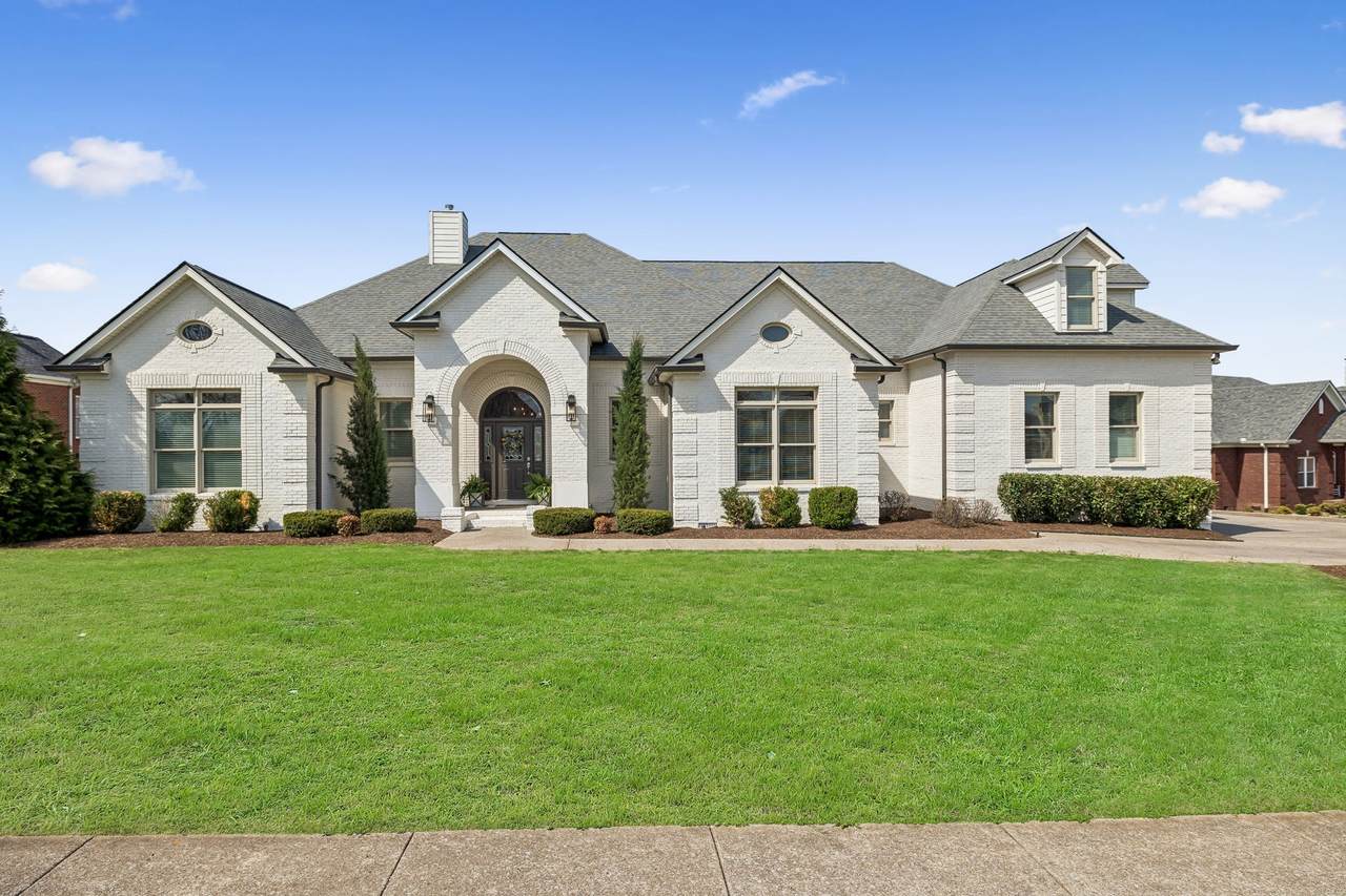 121 Tattnall Ct - Photo 1
