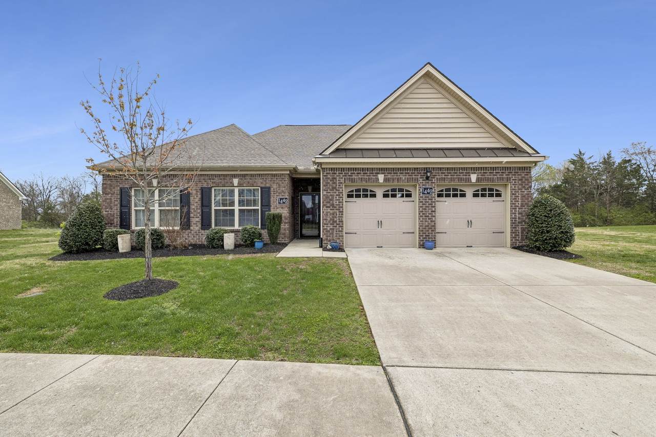 1442 Woodside Dr - Photo 1