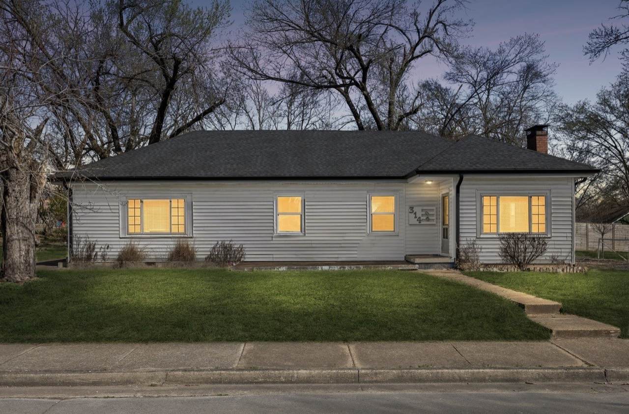 314 Capital St - Photo 1