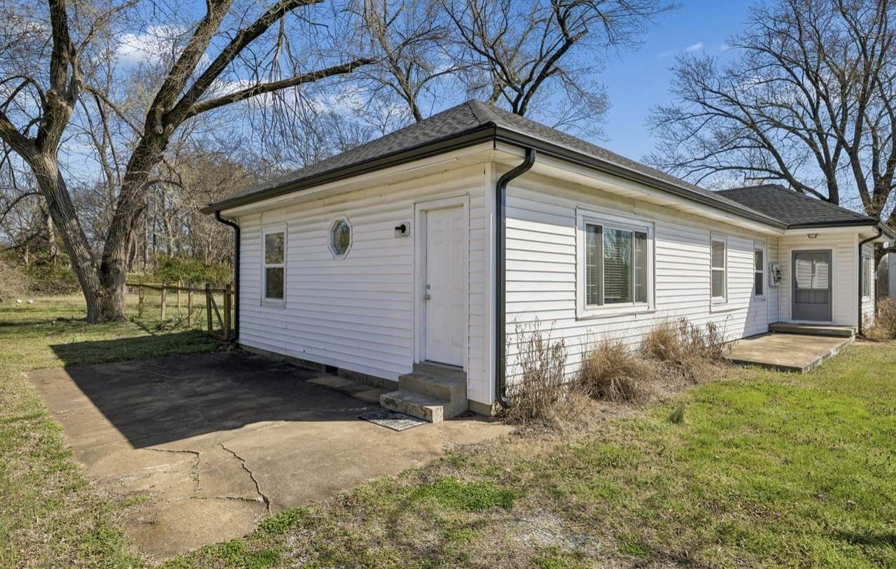 https://bt-photos.global.ssl.fastly.net/nashville/1280_boomver_1_RTC3152713-1.jpg