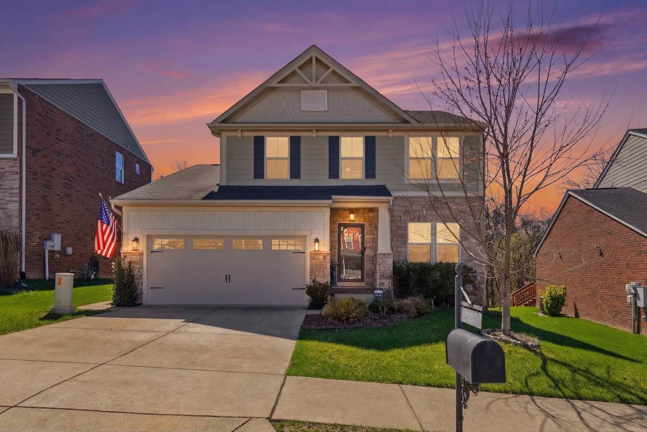 7521 Oakledge Dr - Photo 1