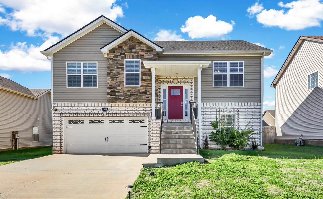 1045 Whitney Dr - Photo 1
