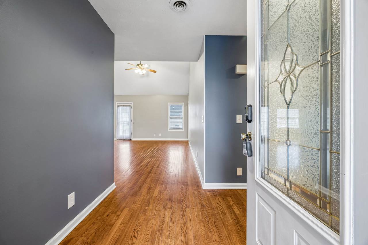 https://bt-photos.global.ssl.fastly.net/nashville/1280_boomver_1_RTC3152758-1.jpg