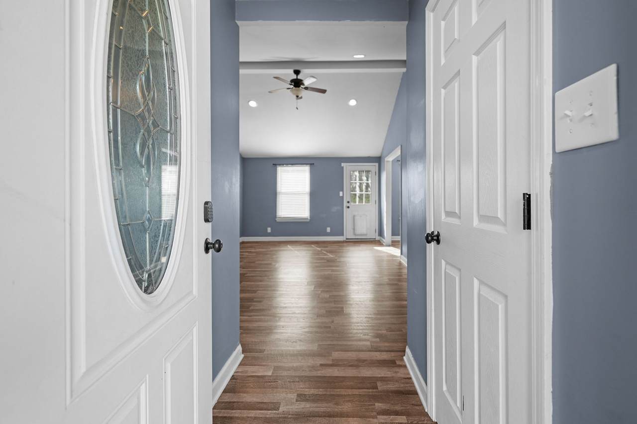 https://bt-photos.global.ssl.fastly.net/nashville/1280_boomver_1_RTC3152824-1.jpg