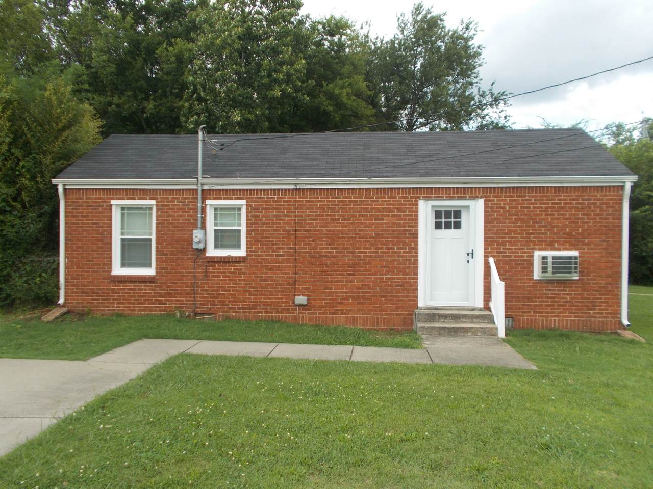 903 Murfree Ave - Photo 1