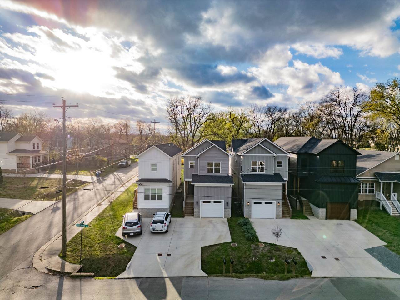 4019 Cumberland Ave - Photo 1