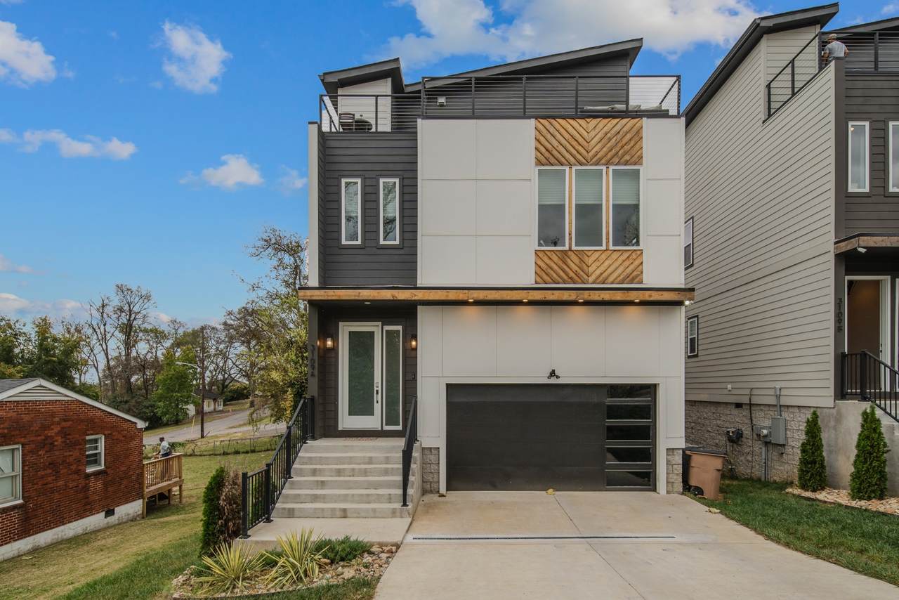 3109 Curtis St - Photo 1