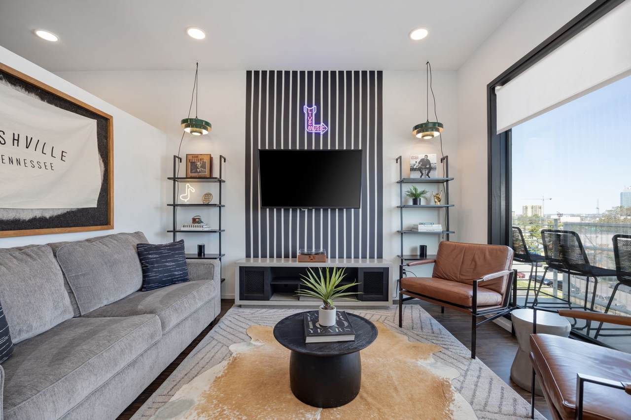 920 South Street - Photo 1