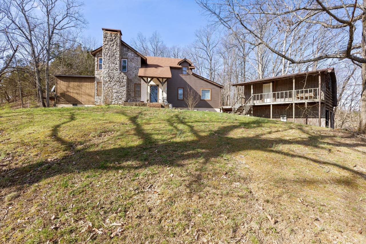 2114 Scotty Parker Rd - Photo 1