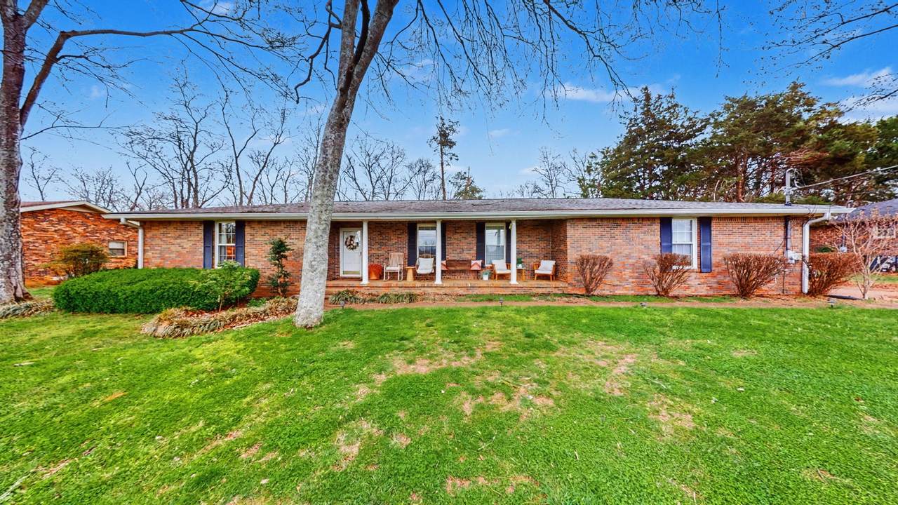 1515 Smith Dr - Photo 1