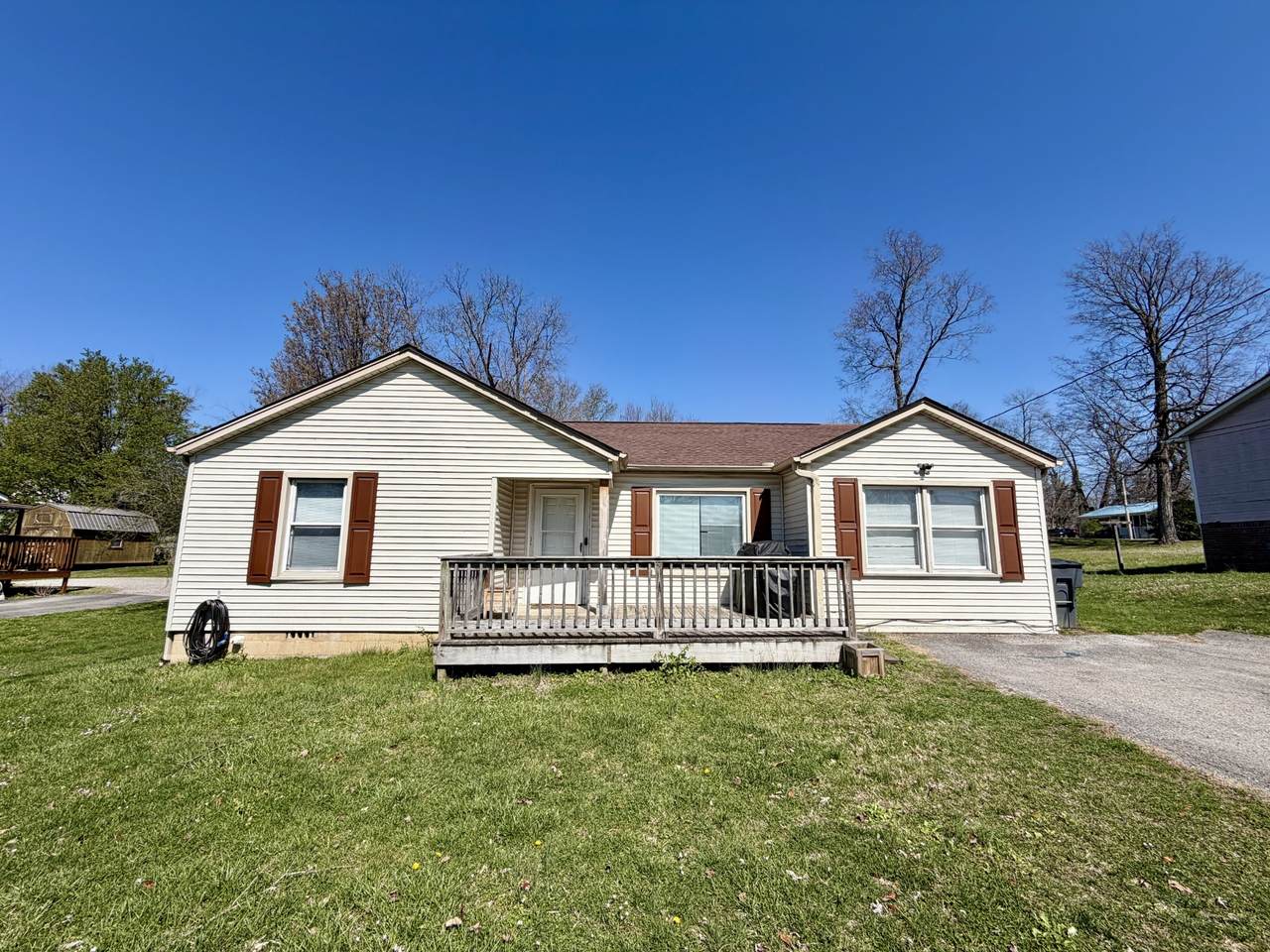 24 E Stevens St - Photo 1