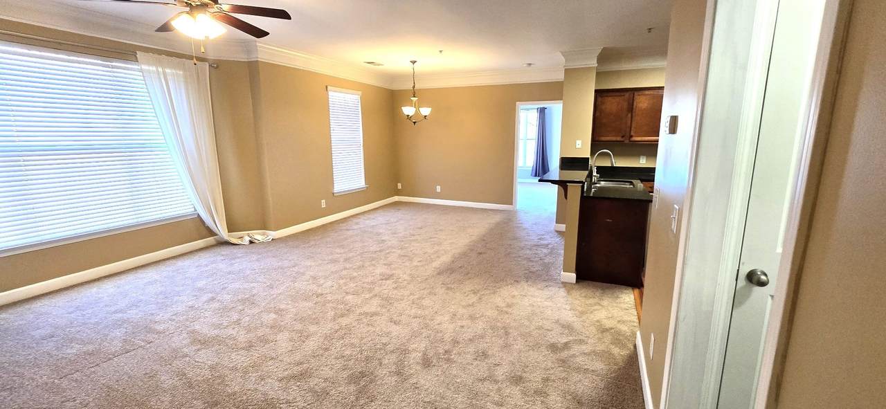 2310 Elliott Ave - Photo 1