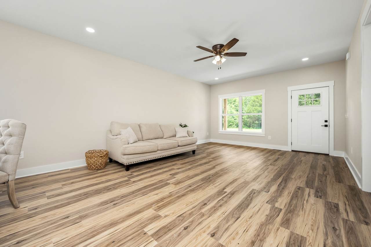 https://bt-photos.global.ssl.fastly.net/nashville/1280_boomver_1_RTC3155732-1.jpg