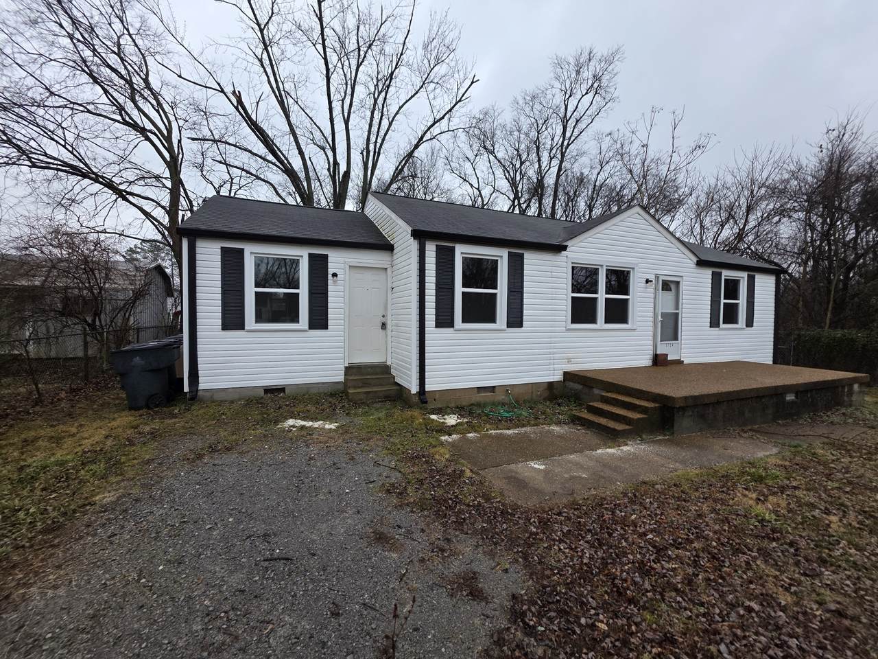 3724 Hewlett Dr - Photo 1