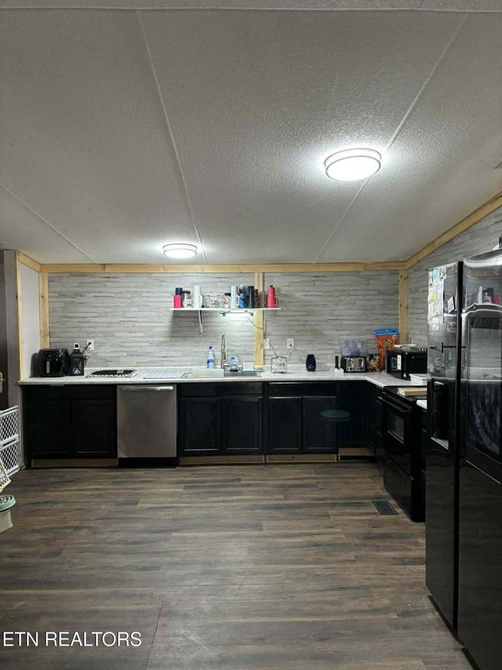 104 Green Acres - Photo 1