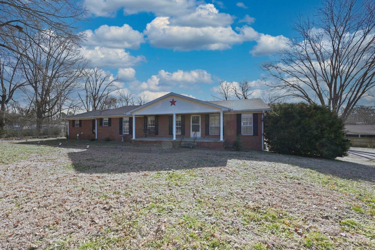 https://bt-photos.global.ssl.fastly.net/nashville/1280_boomver_1_RTC3158517-1.jpg