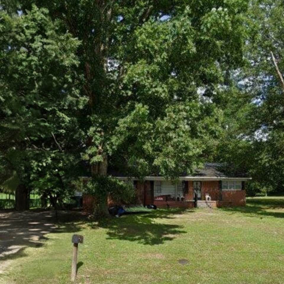 130 Muse St - Photo 1