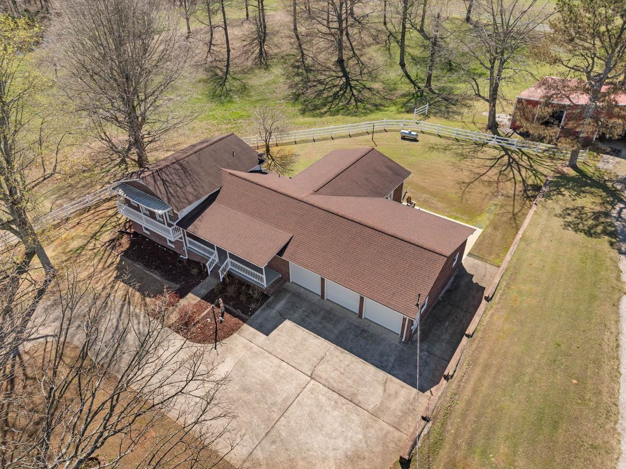 https://bt-photos.global.ssl.fastly.net/nashville/1280_boomver_1_RTC3158701-1.jpg