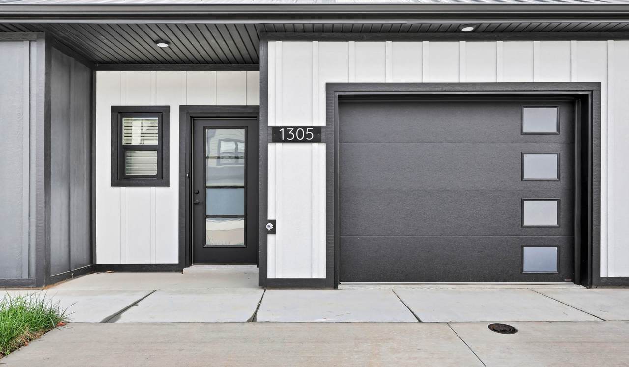 1305 Jonathan Wade Circle - Photo 1