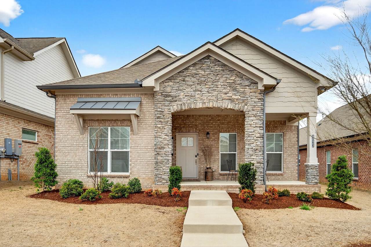 6023 Parkhaven Blvd - Photo 1