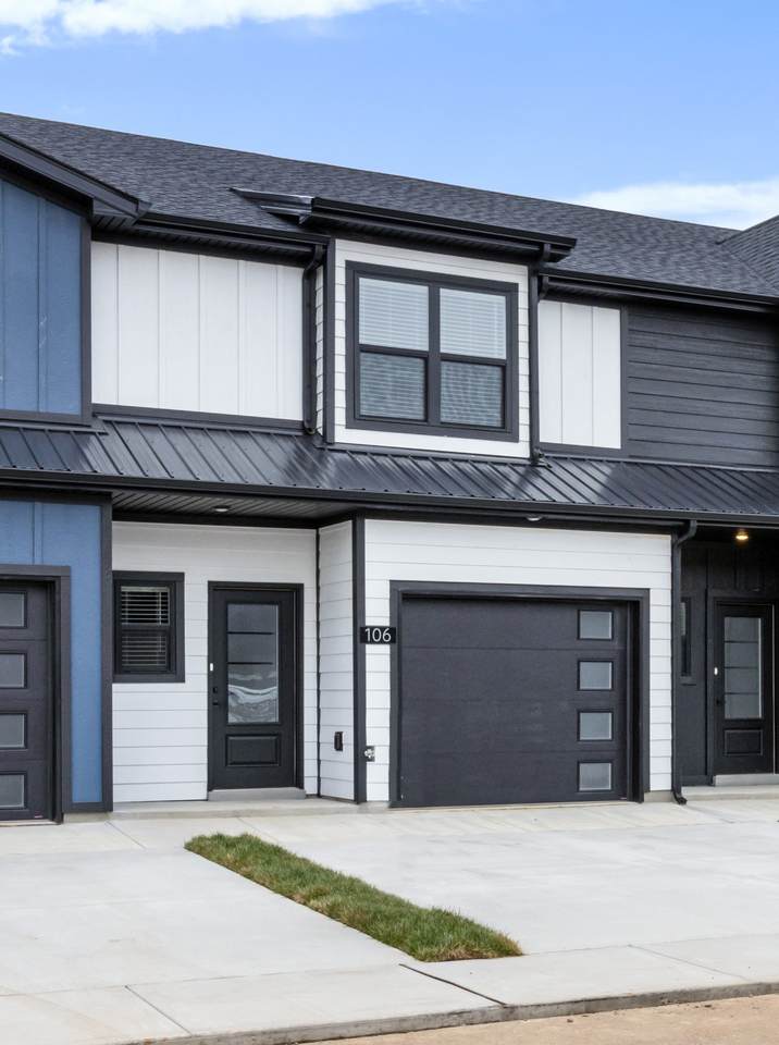106 Jonathan Wade Circle - Photo 1