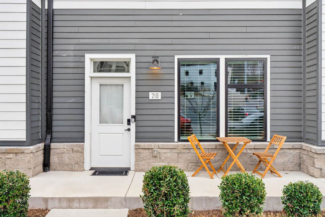 218 Hart St - Photo 1