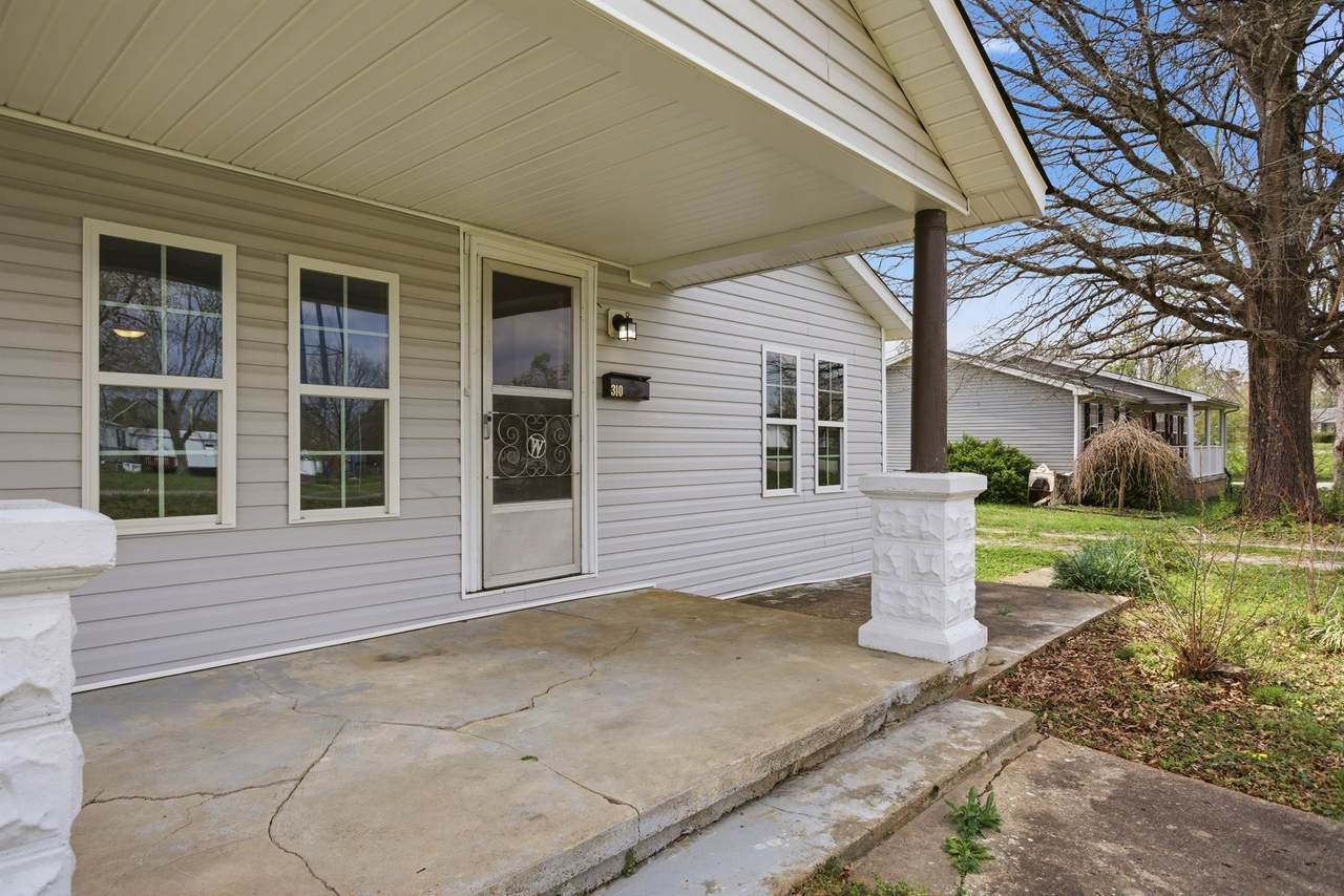 https://bt-photos.global.ssl.fastly.net/nashville/1280_boomver_1_RTC3160127-1.jpg