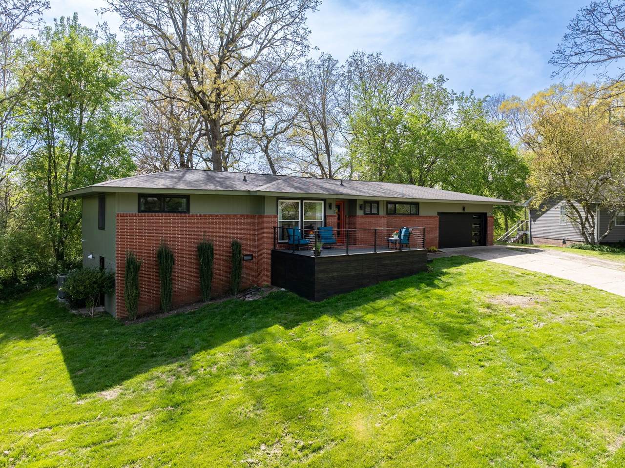 4819 Montcrest Dr - Photo 1