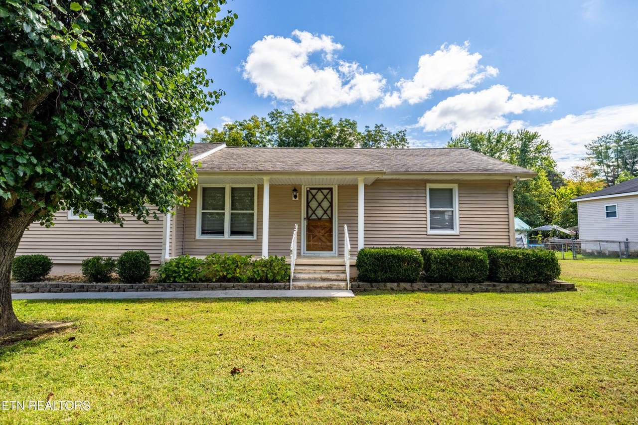 218 Doris Lane - Photo 1