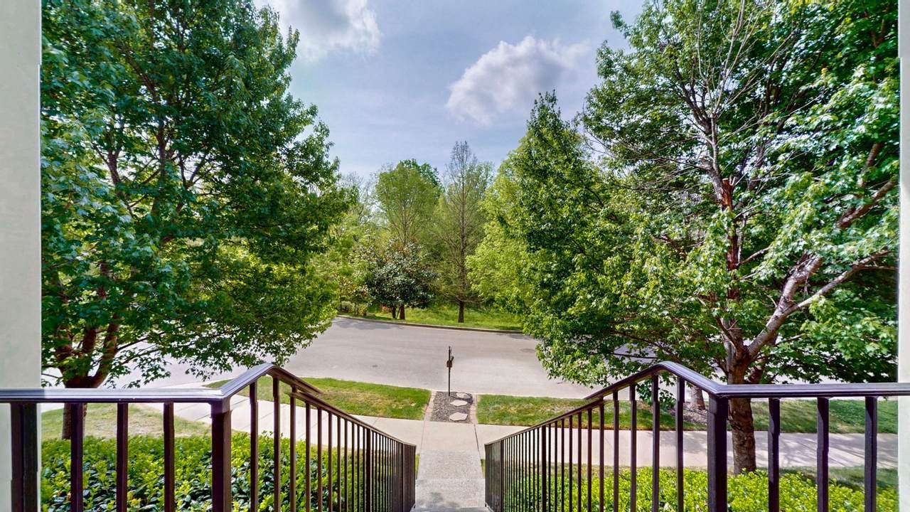 https://bt-photos.global.ssl.fastly.net/nashville/1280_boomver_2_RTC3163602-1.jpg