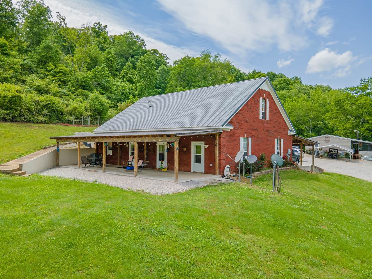 https://bt-photos.global.ssl.fastly.net/nashville/1280_boomver_1_RTC3163910-1.jpg