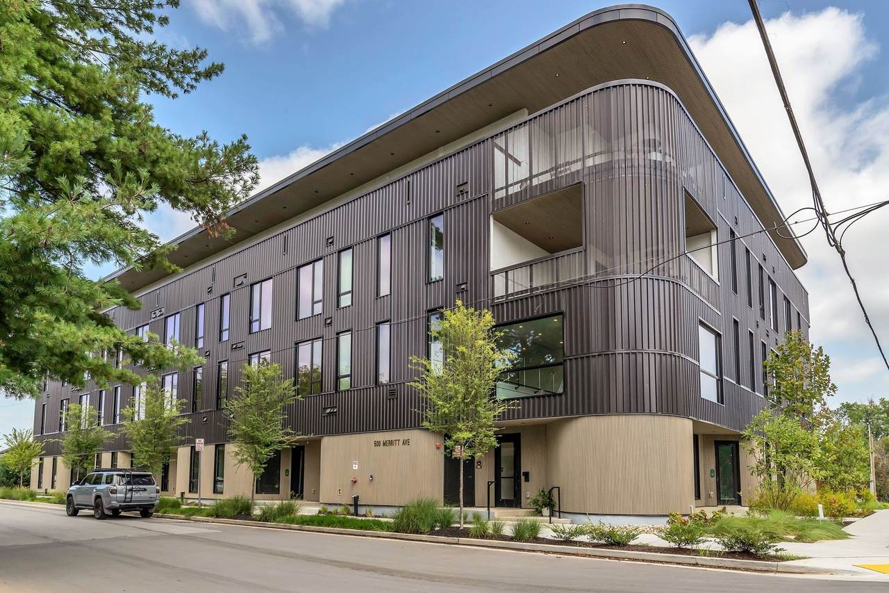 500 Merritt Ave - Photo 1