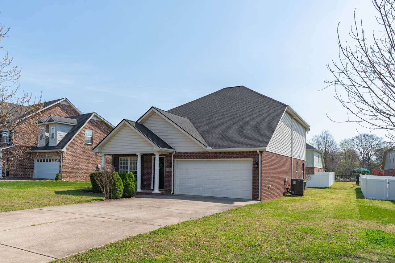 https://bt-photos.global.ssl.fastly.net/nashville/1280_boomver_1_RTC3164369-1.jpg