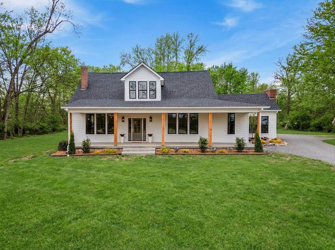 1629 Cairo Rd - Photo 1