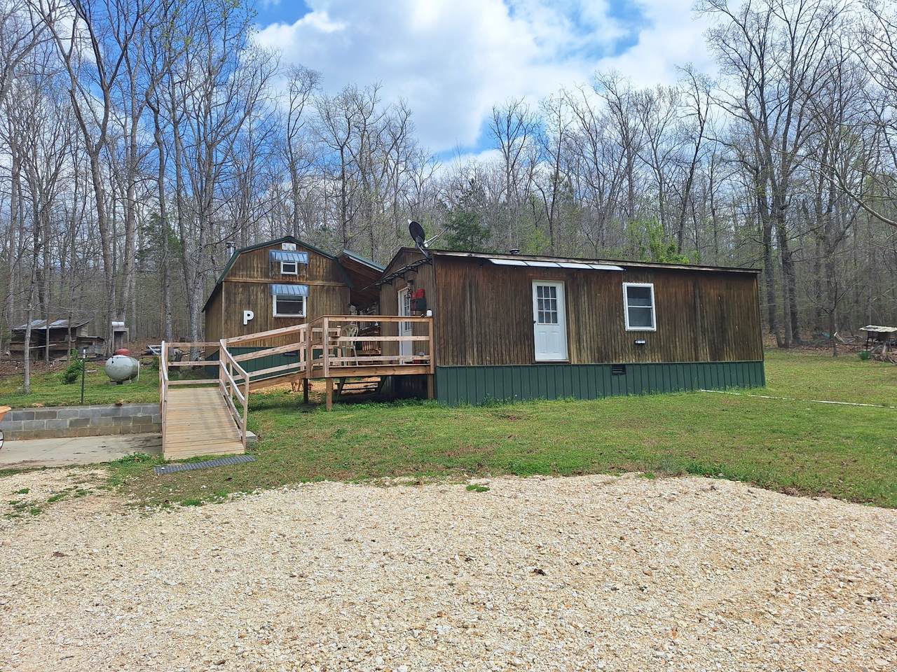 1622 Hill Chapel Rd - Photo 1