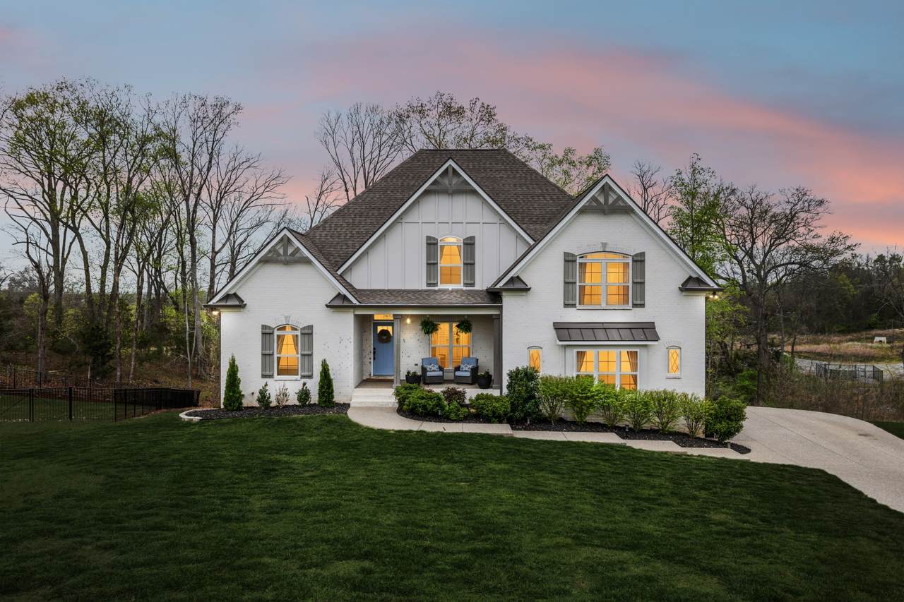 230 Amana Dr - Photo 1