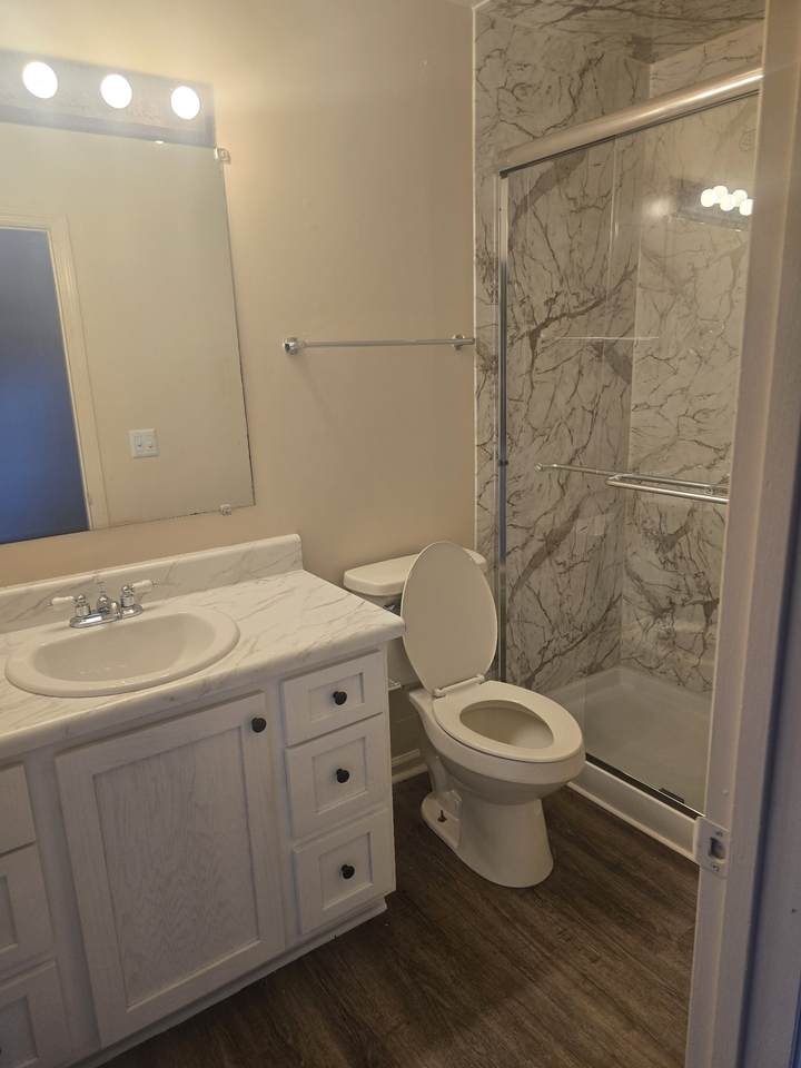 https://bt-photos.global.ssl.fastly.net/nashville/1280_boomver_1_RTC3166733-1.jpg