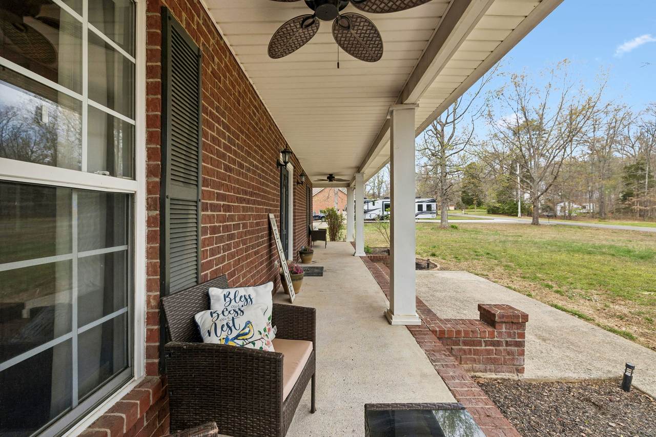 https://bt-photos.global.ssl.fastly.net/nashville/1280_boomver_2_RTC3167007-1.jpg
