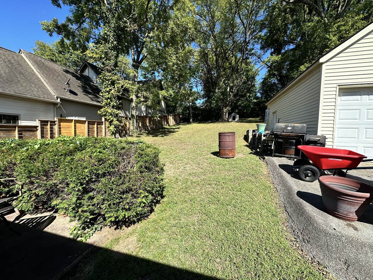 https://bt-photos.global.ssl.fastly.net/nashville/1280_boomver_1_RTC3167197-1.jpg
