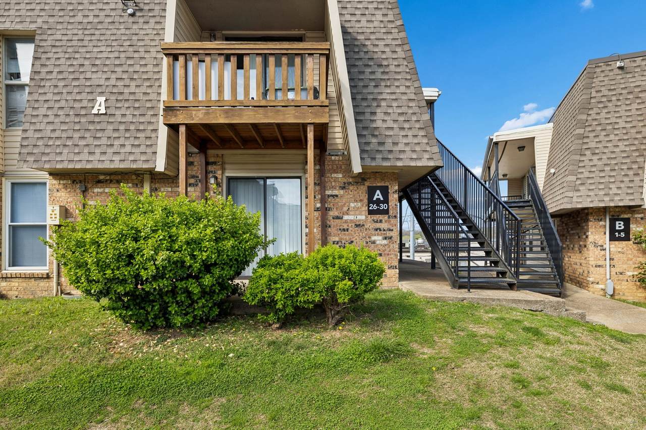 370 Wallace Rd - Photo 1