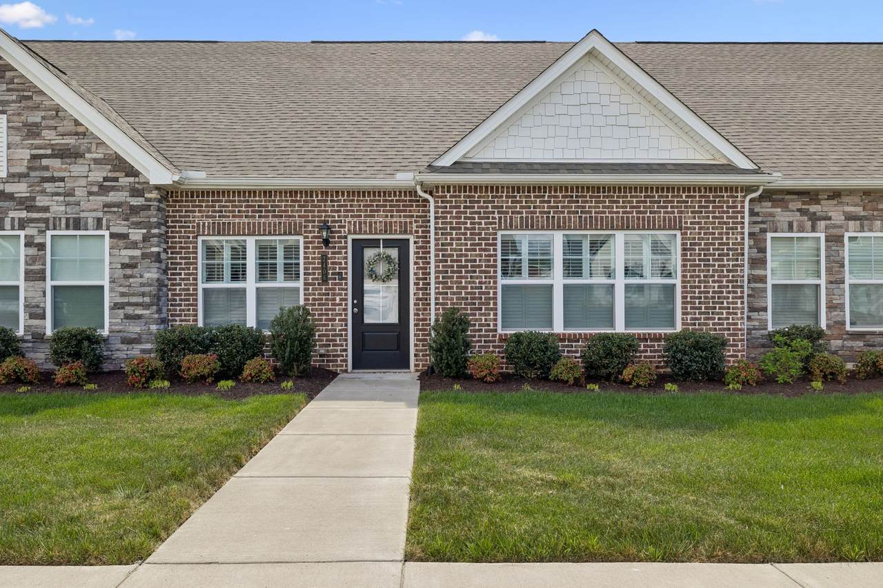 2406 Laurelstone Dr - Photo 1